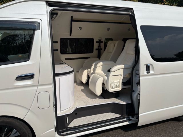 HIACE van 2WD