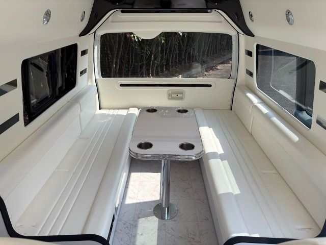 HIACE van 2WD