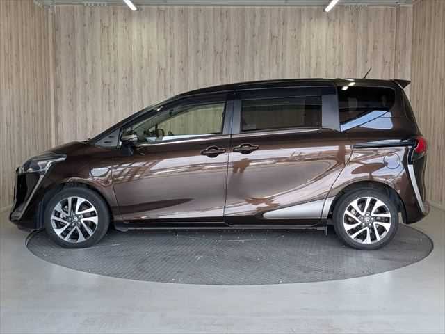 SIENTA HYBRID