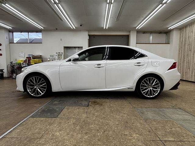 LEXUS IS300h