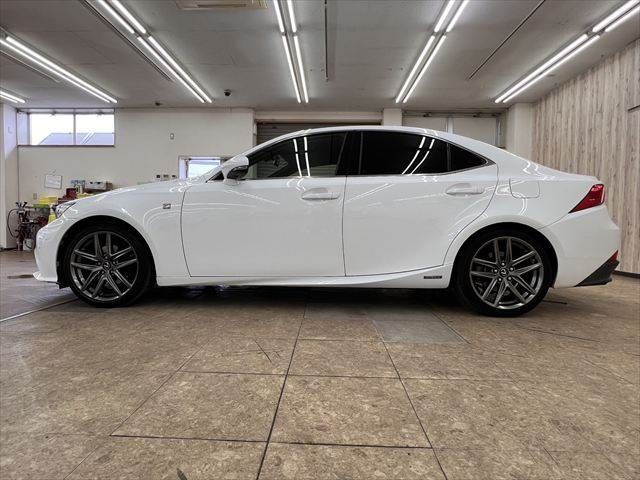 LEXUS IS300h