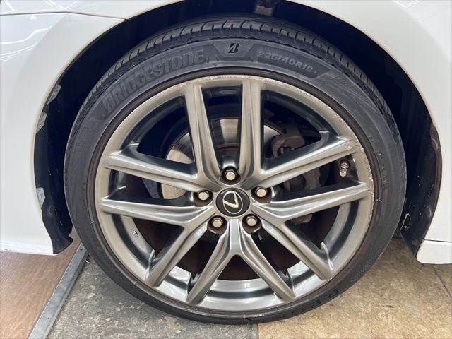 LEXUS IS300h