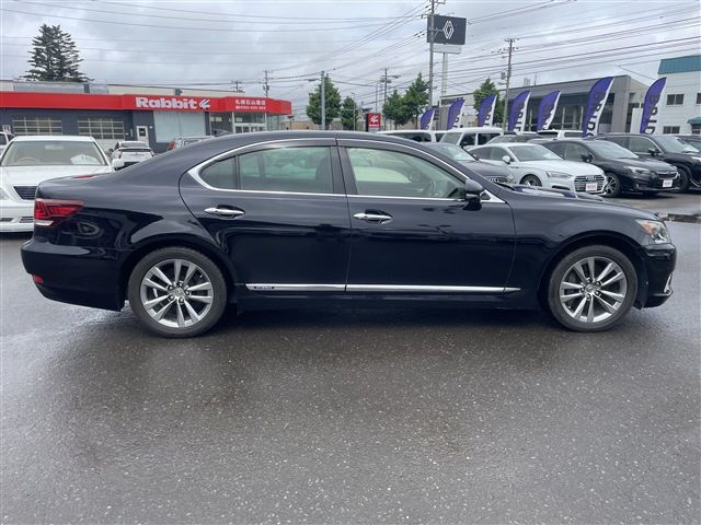 LEXUS LS600h