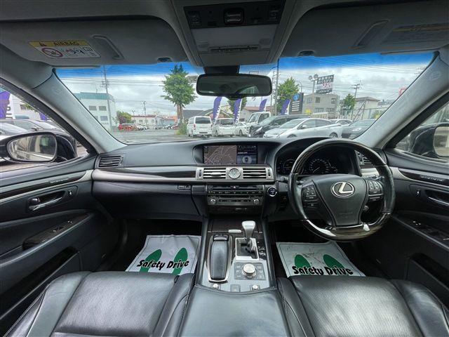 LEXUS LS600h