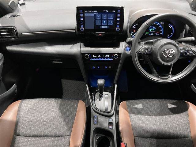 YARIS CROSS HYBRID