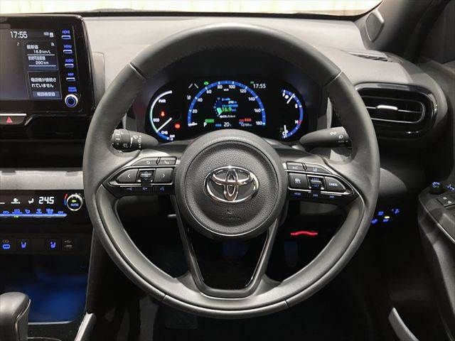 YARIS CROSS HYBRID