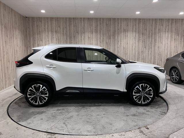 YARIS CROSS HYBRID