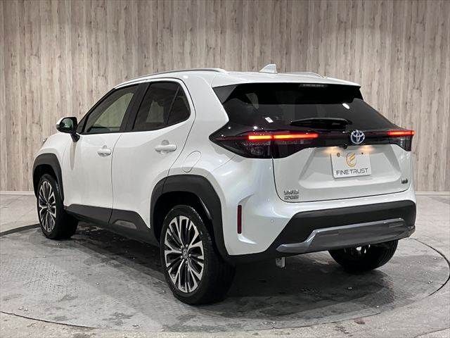 YARIS CROSS HYBRID