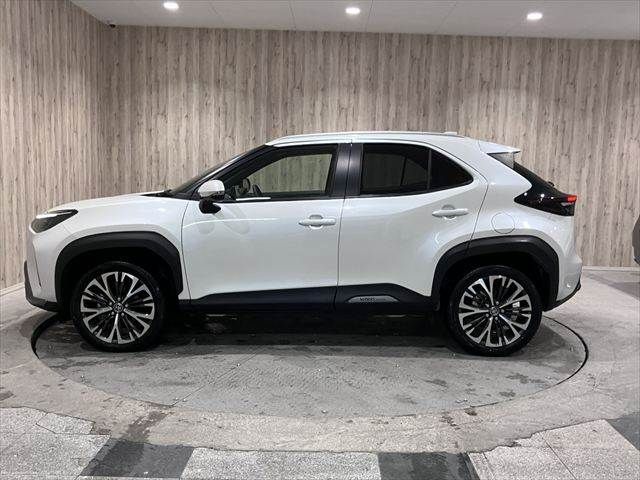 YARIS CROSS HYBRID