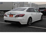 CROWN sedan hybrid