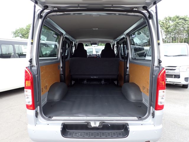 HIACE van 4WD