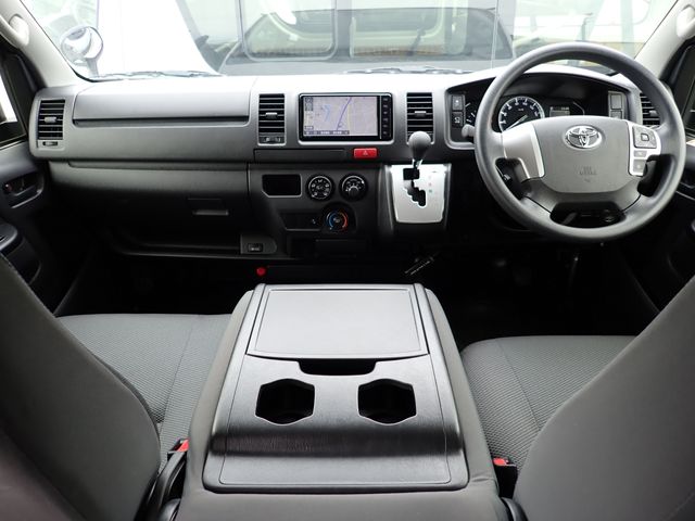 HIACE van 4WD
