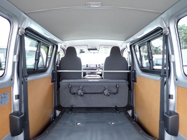 HIACE van 4WD