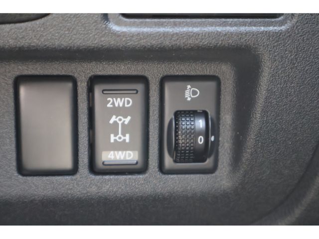 MARCH  4WD