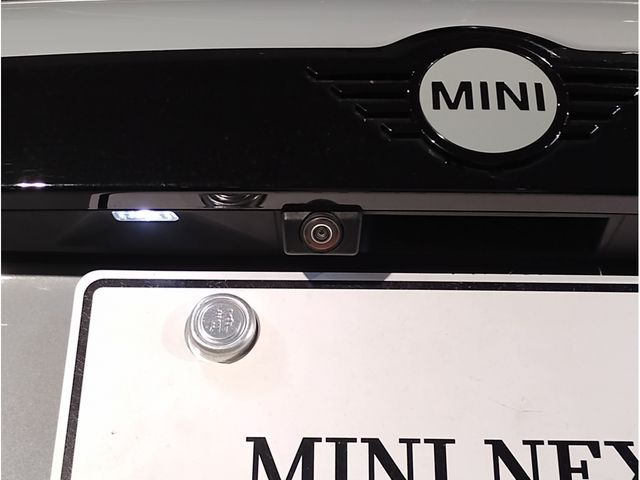 MINI COOPER D CROSSOVER