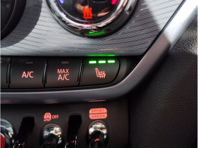 MINI COOPER D CROSSOVER