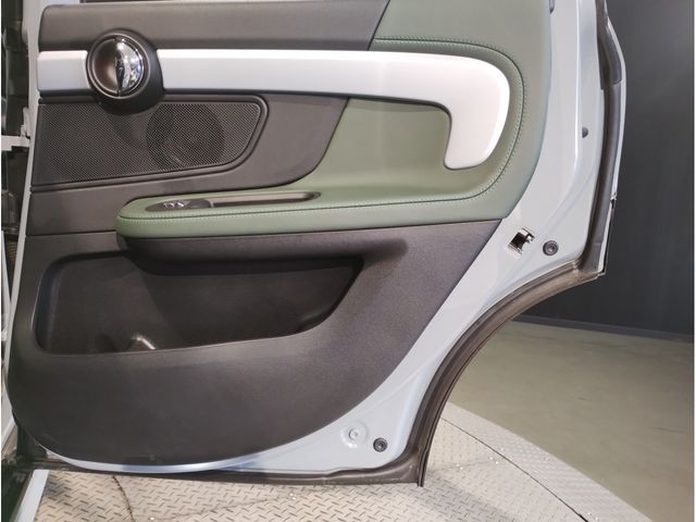 MINI COOPER D CROSSOVER