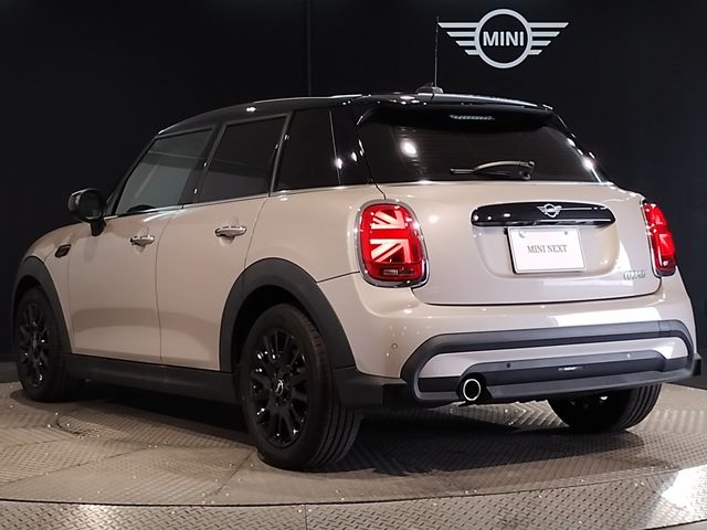 MINI COOPER 5DOOR