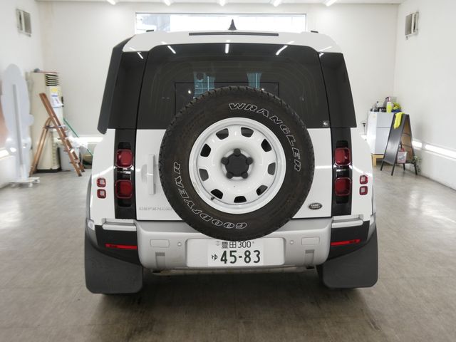 ROVER DEFENDER