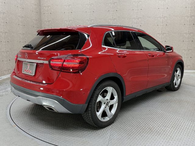 MERCEDES BENZ GLA class