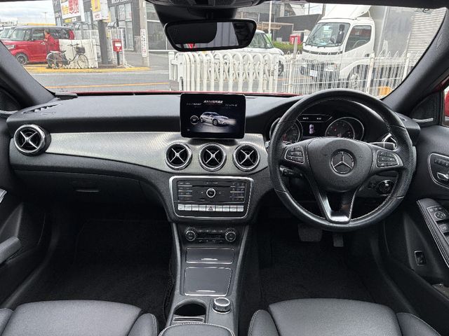 MERCEDES BENZ GLA class