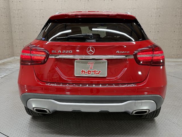MERCEDES BENZ GLA class