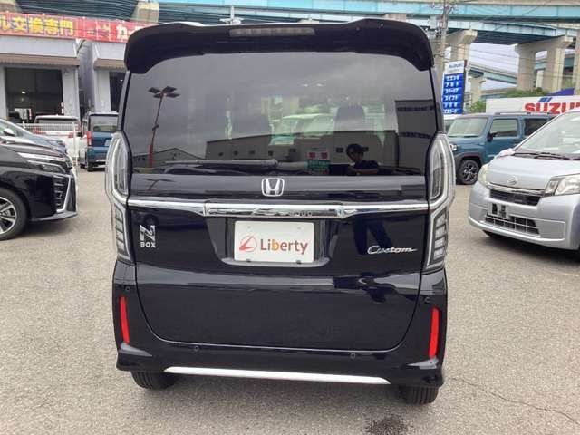 N BOX CUSTOM
