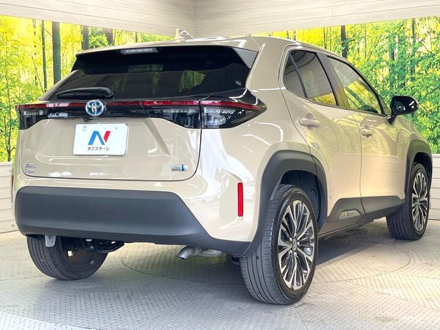 YARIS CROSS HYBRID