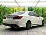 CROWN sedan hybrid