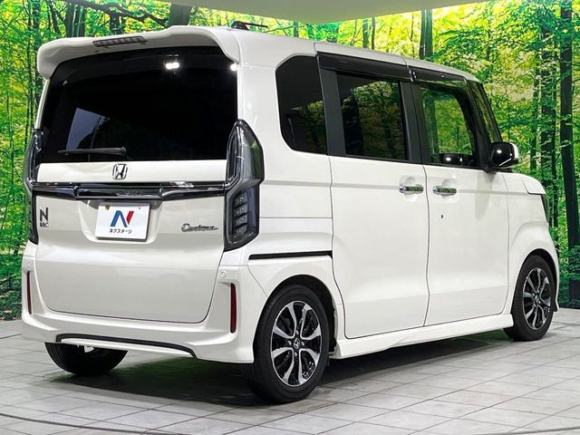 N BOX CUSTOM