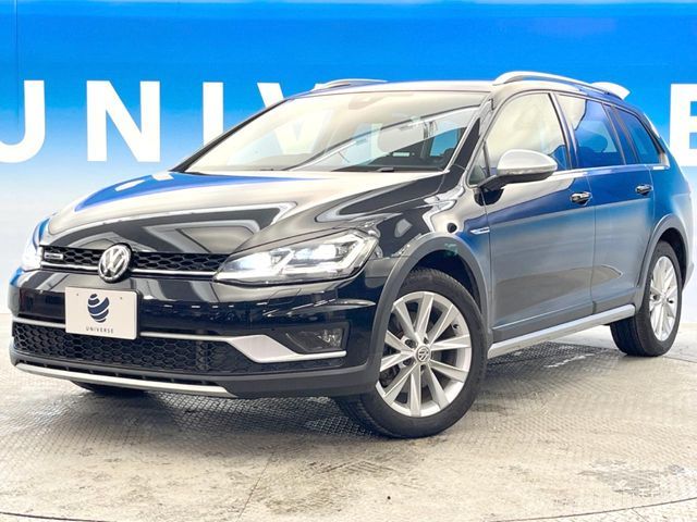 VOLKSWAGEN GOLF Alltrack