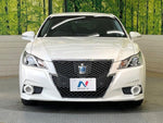CROWN sedan hybrid