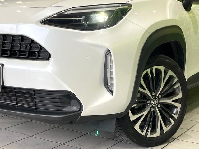 YARIS CROSS HYBRID