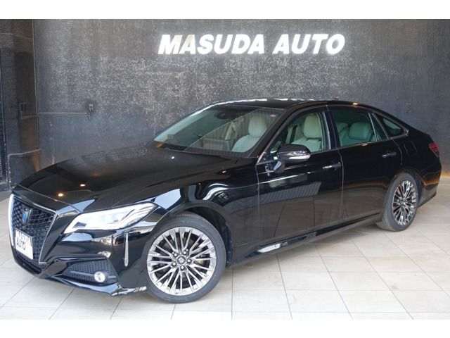 CROWN sedan hybrid 4WD