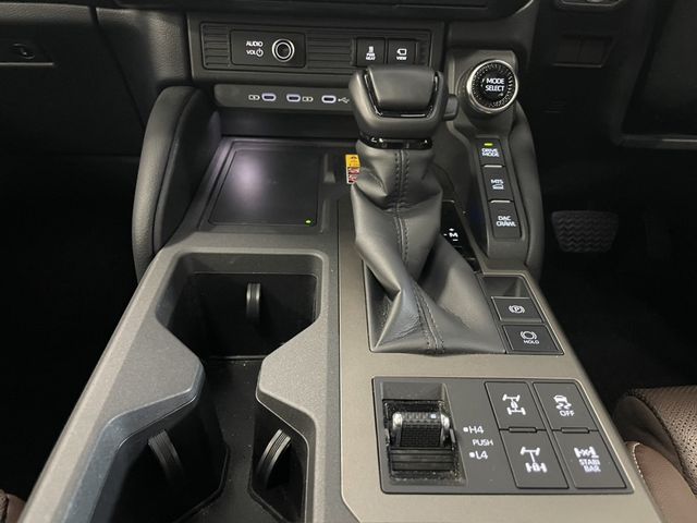 LANDCRUISER 250