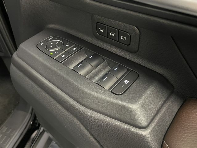 LANDCRUISER 250
