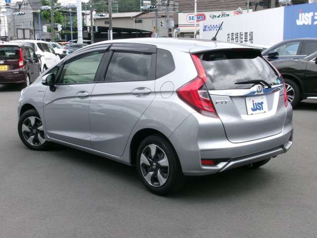 FIT HYBRID