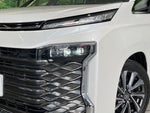 VOXY HYBRID
