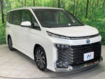 VOXY HYBRID