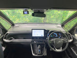 VOXY HYBRID
