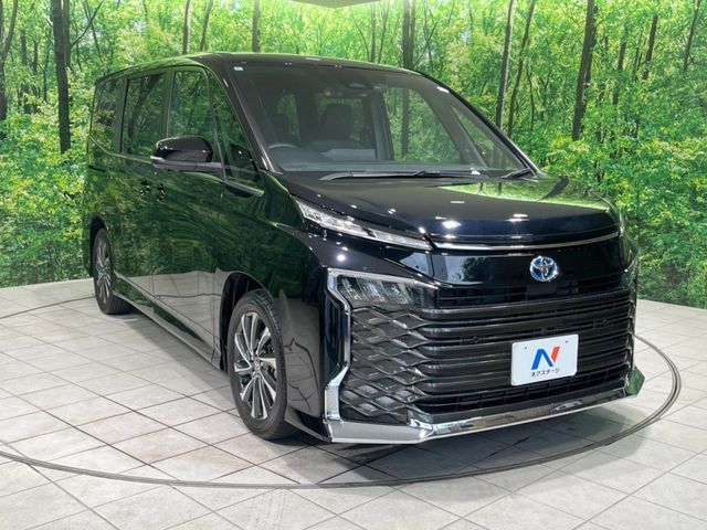 VOXY HYBRID