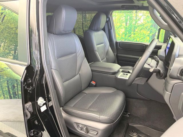 LANDCRUISER 250
