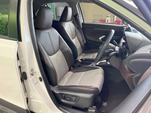 YARIS CROSS HYBRID