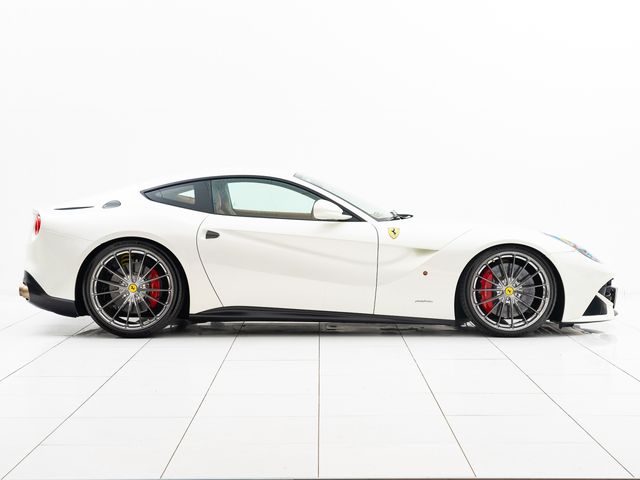 FERRARI F12