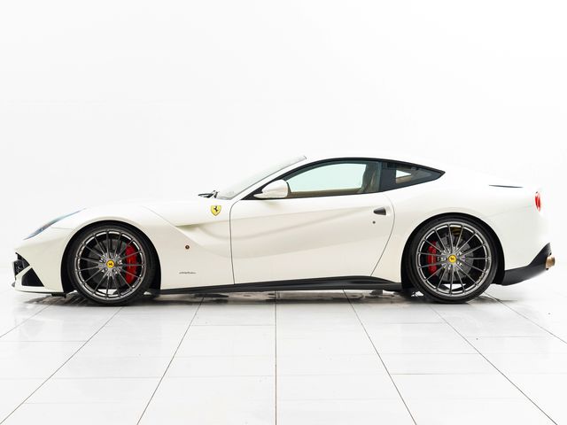 FERRARI F12