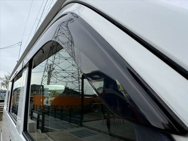 NV100 CLIPPER