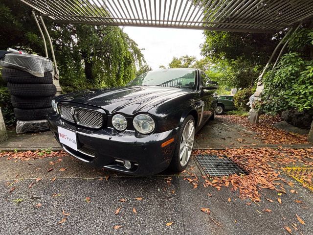 JAGUAR XJseries sedan
