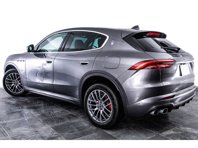 MASERATI Grecale