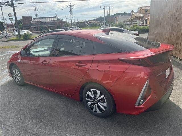 PRIUS PHV