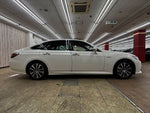 CROWN sedan hybrid